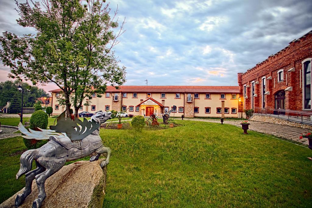 Hotel Na Podzamczu Tarnowskie Góry Exterior foto